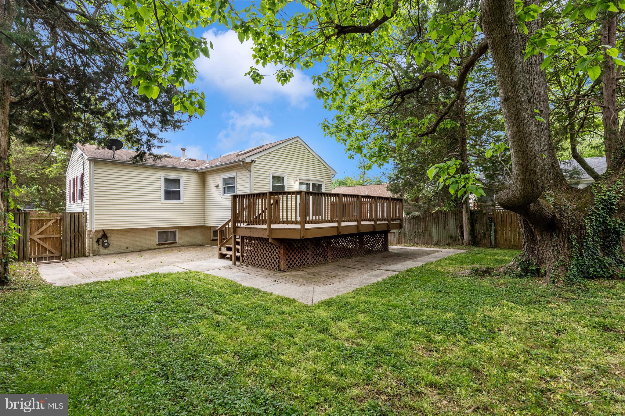 CHESTNUT HILLS - Residential