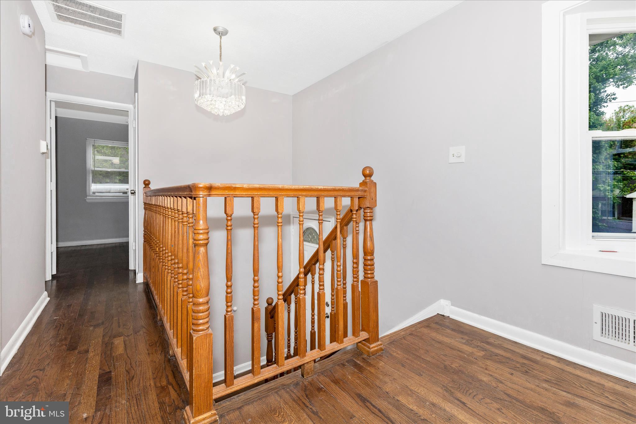 CHESTNUT HILLS - Residential