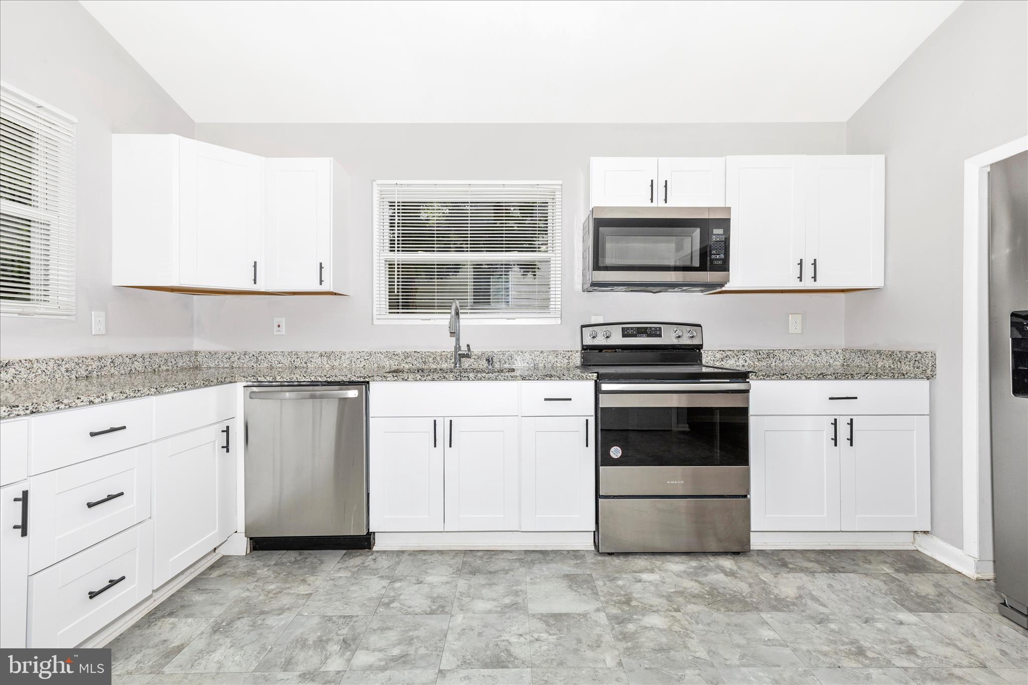 CHESTNUT HILLS - Residential