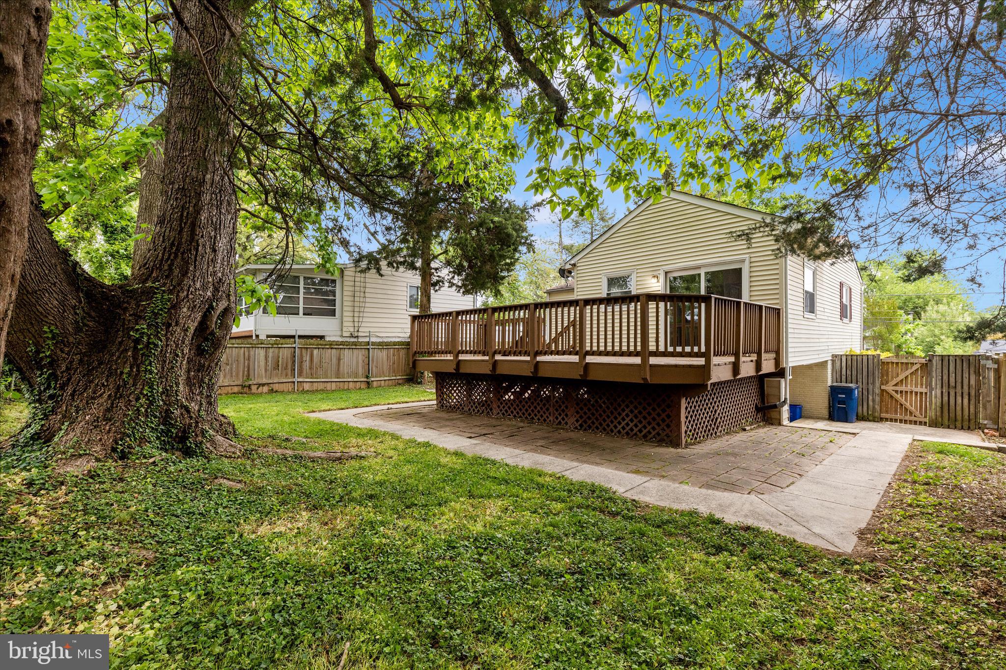 CHESTNUT HILLS - Residential