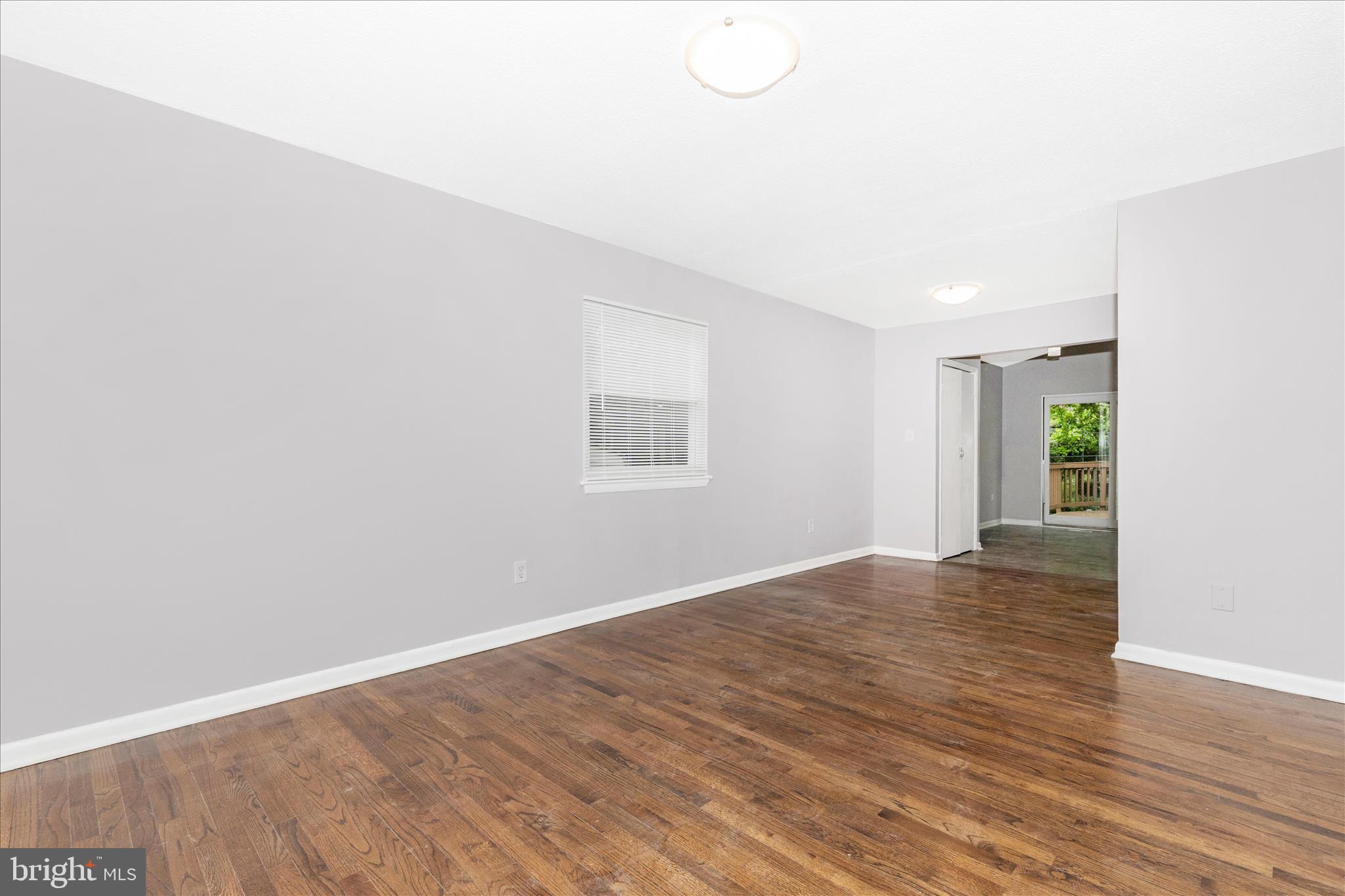 CHESTNUT HILLS - Residential