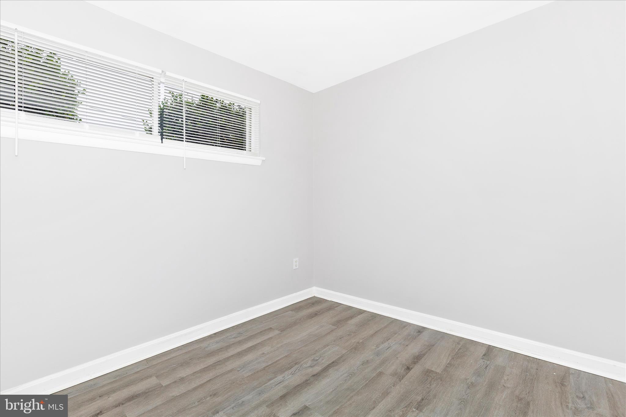 CHESTNUT HILLS - Residential