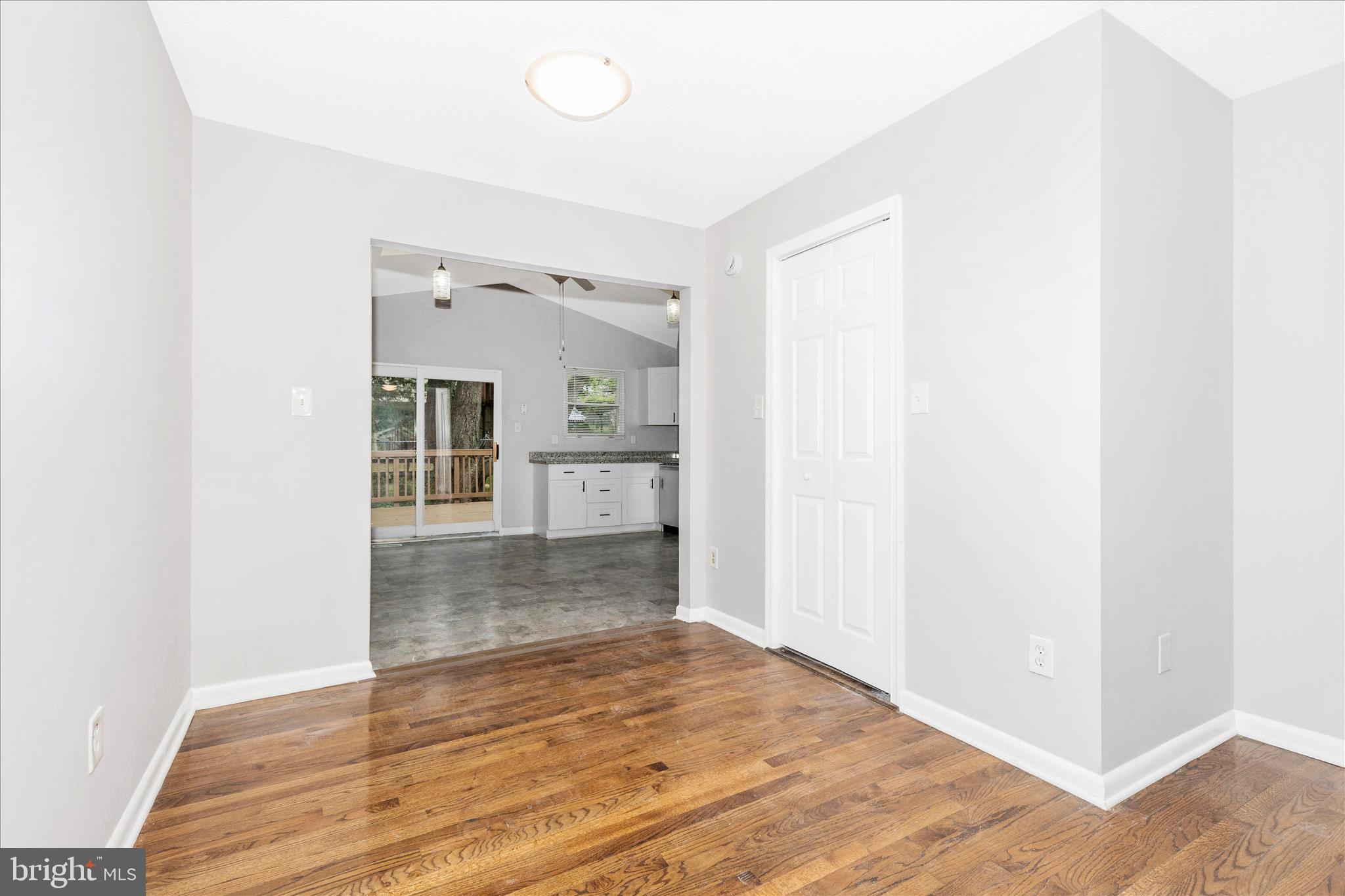 CHESTNUT HILLS - Residential