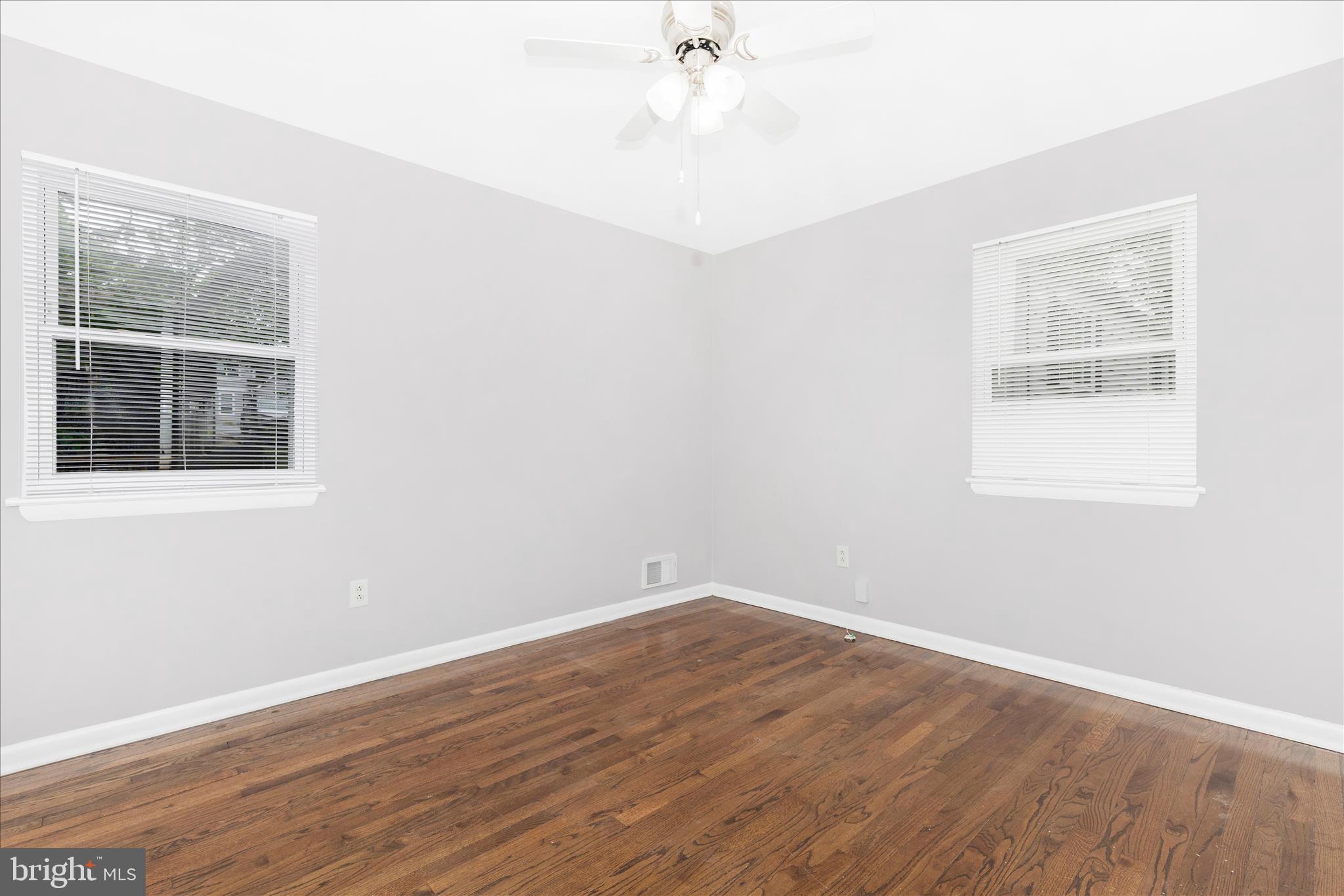 CHESTNUT HILLS - Residential