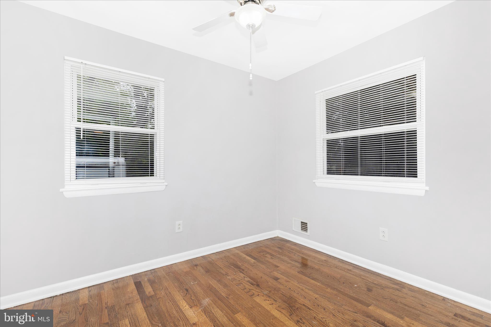 CHESTNUT HILLS - Residential
