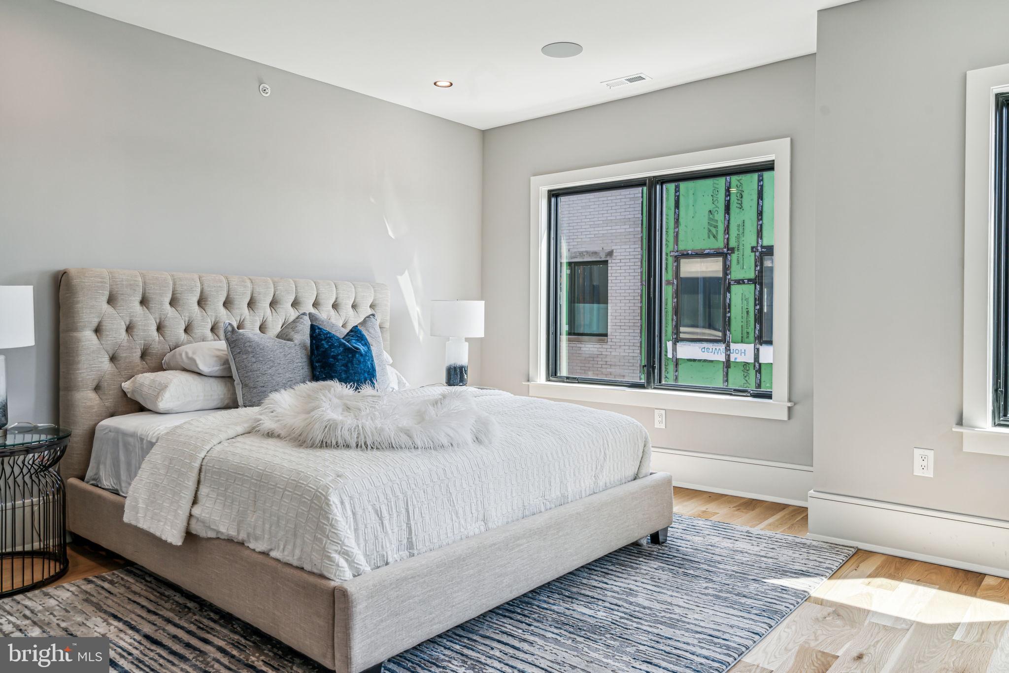 PASSYUNK SQUARE - Residential