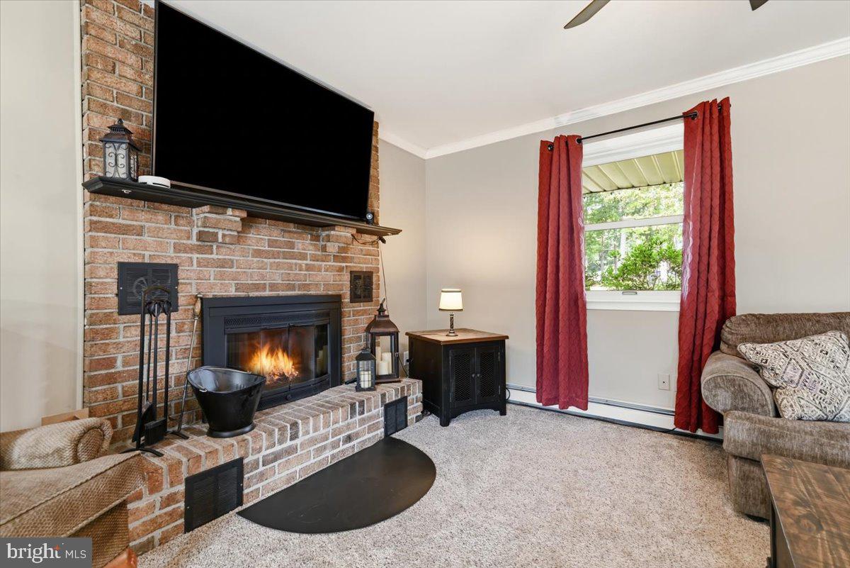 WOODLAND ACRES - Residential
