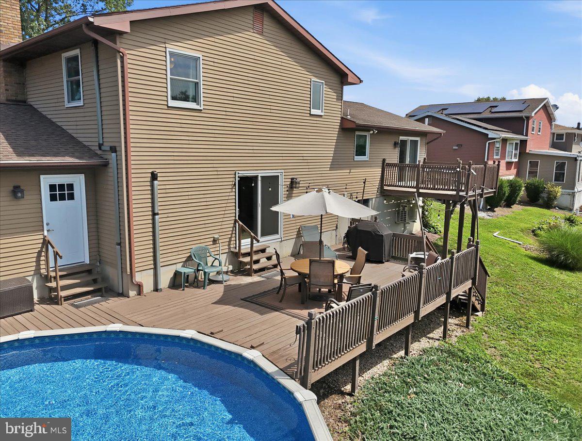 WOODLAND ACRES - Residential