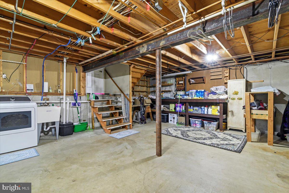 WOODLAND ACRES - Residential