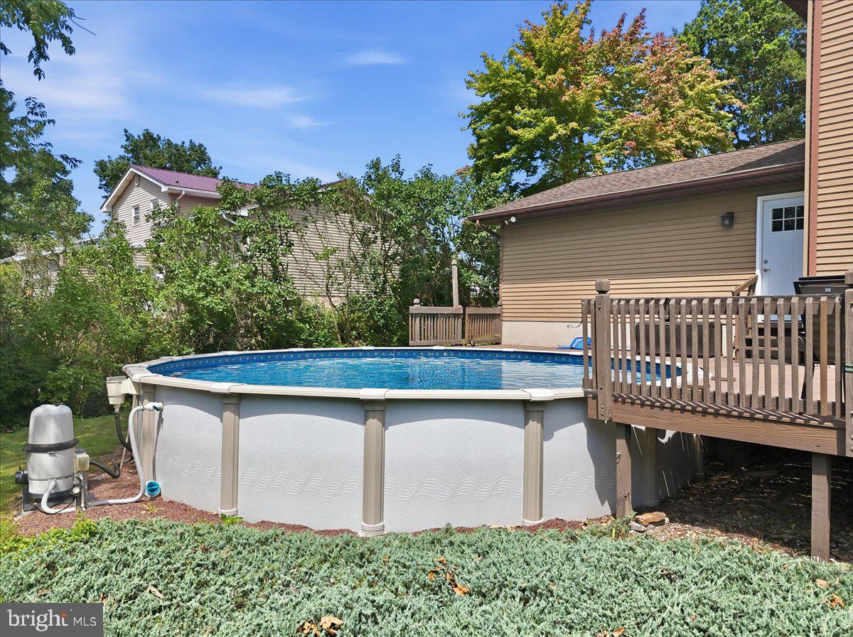 WOODLAND ACRES - Residential