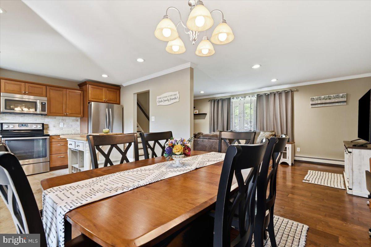 WOODLAND ACRES - Residential