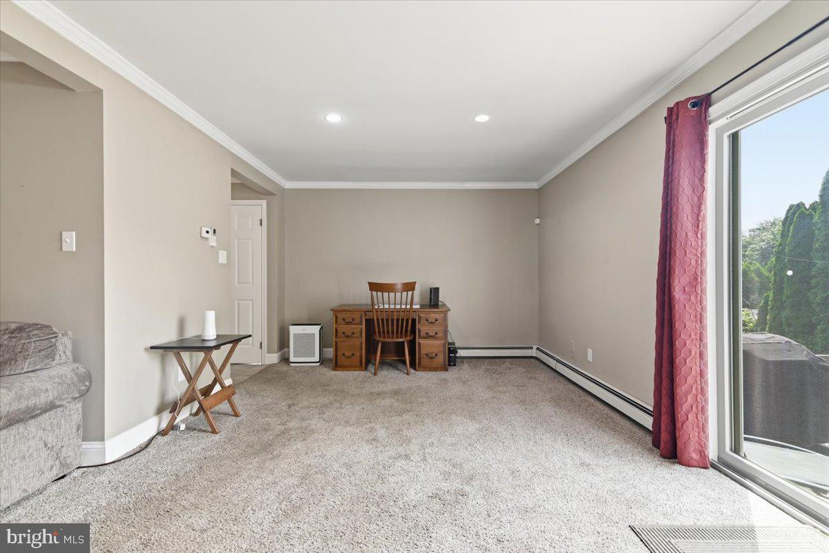 WOODLAND ACRES - Residential