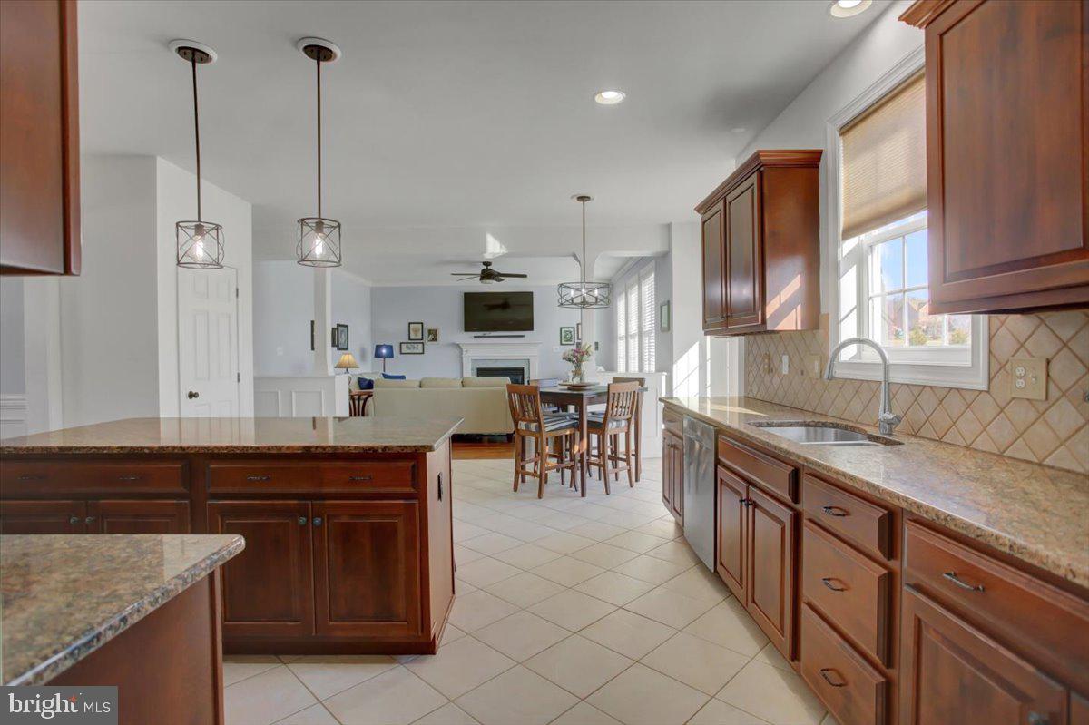 MEADOWBROOK FARMS - Residential
