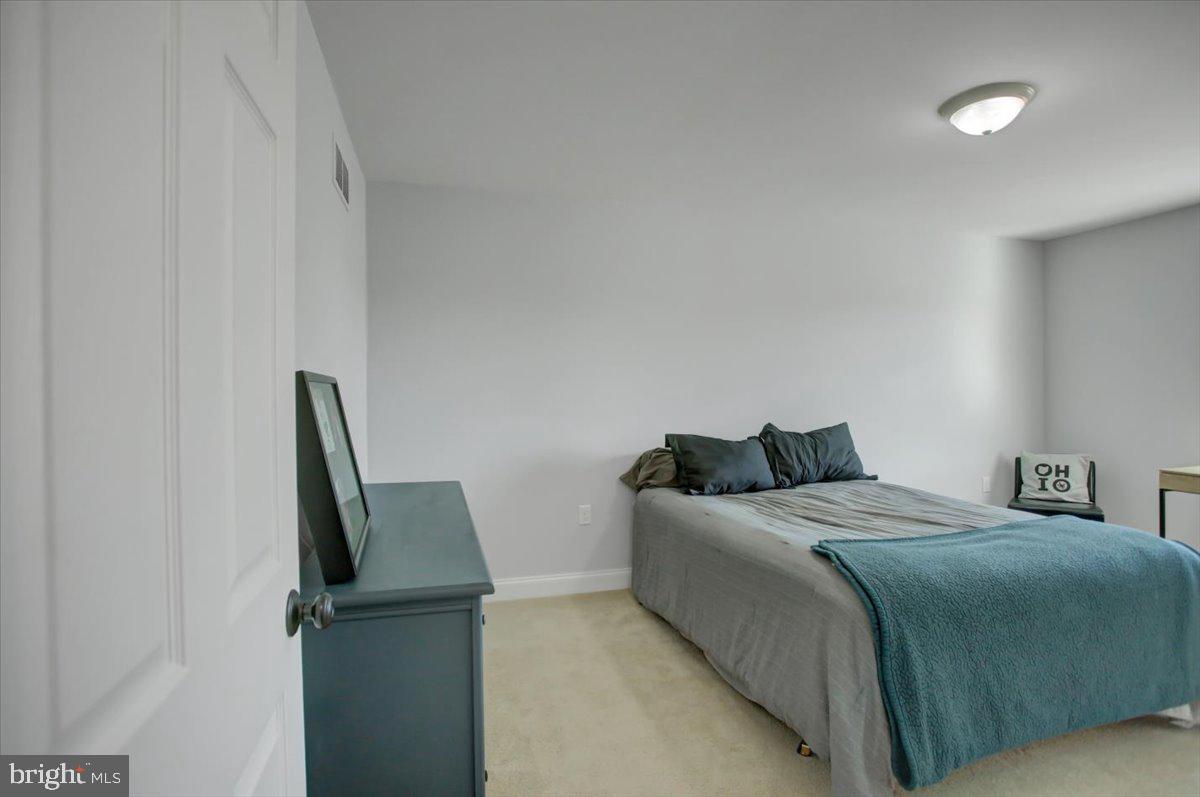 MEADOWBROOK FARMS - Residential