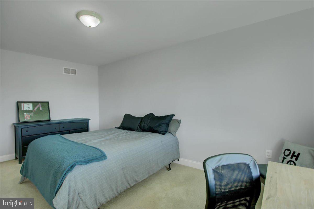 MEADOWBROOK FARMS - Residential
