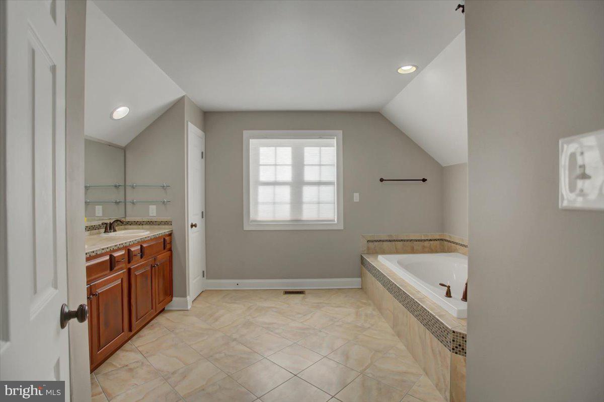 MEADOWBROOK FARMS - Residential