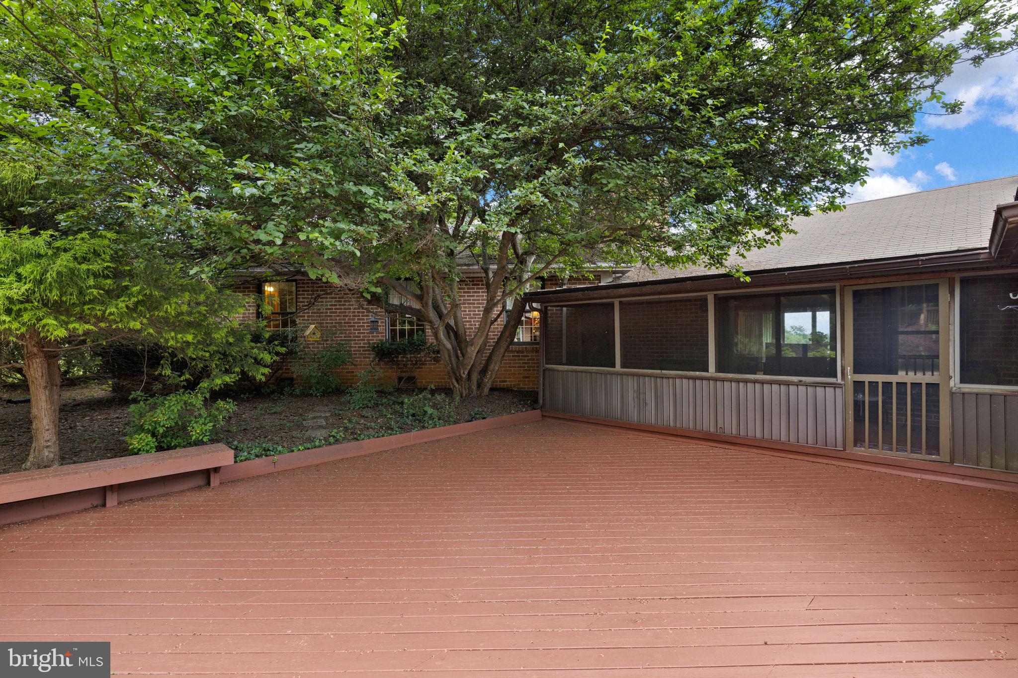 GREENFIELDS - Residential