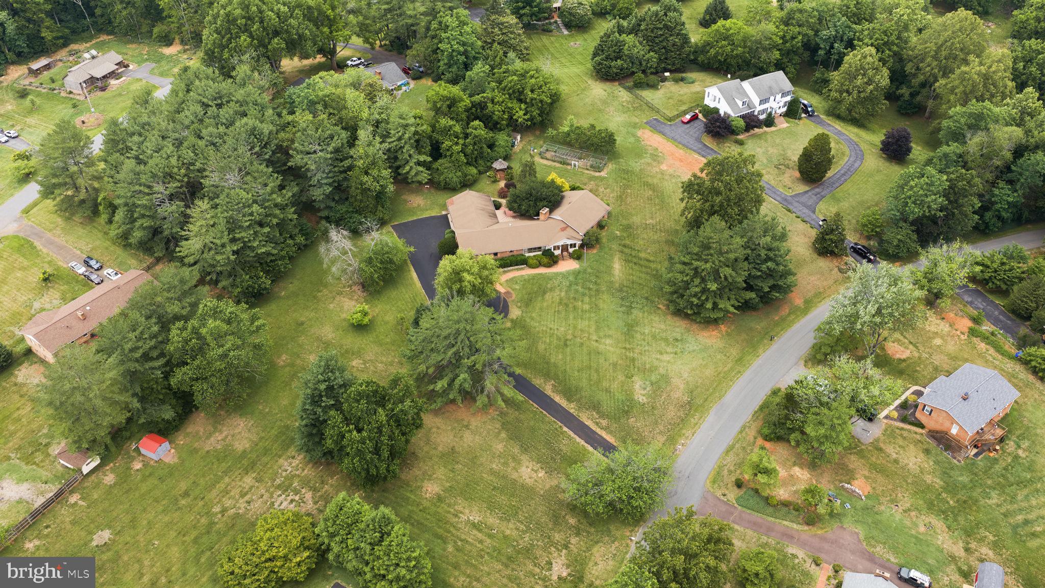 GREENFIELDS - Residential