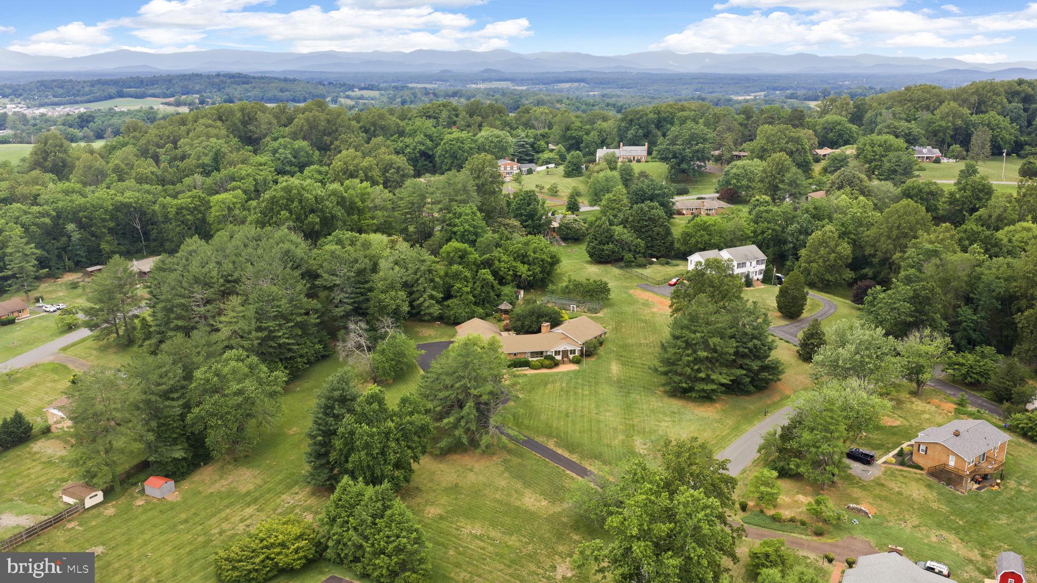 GREENFIELDS - Residential