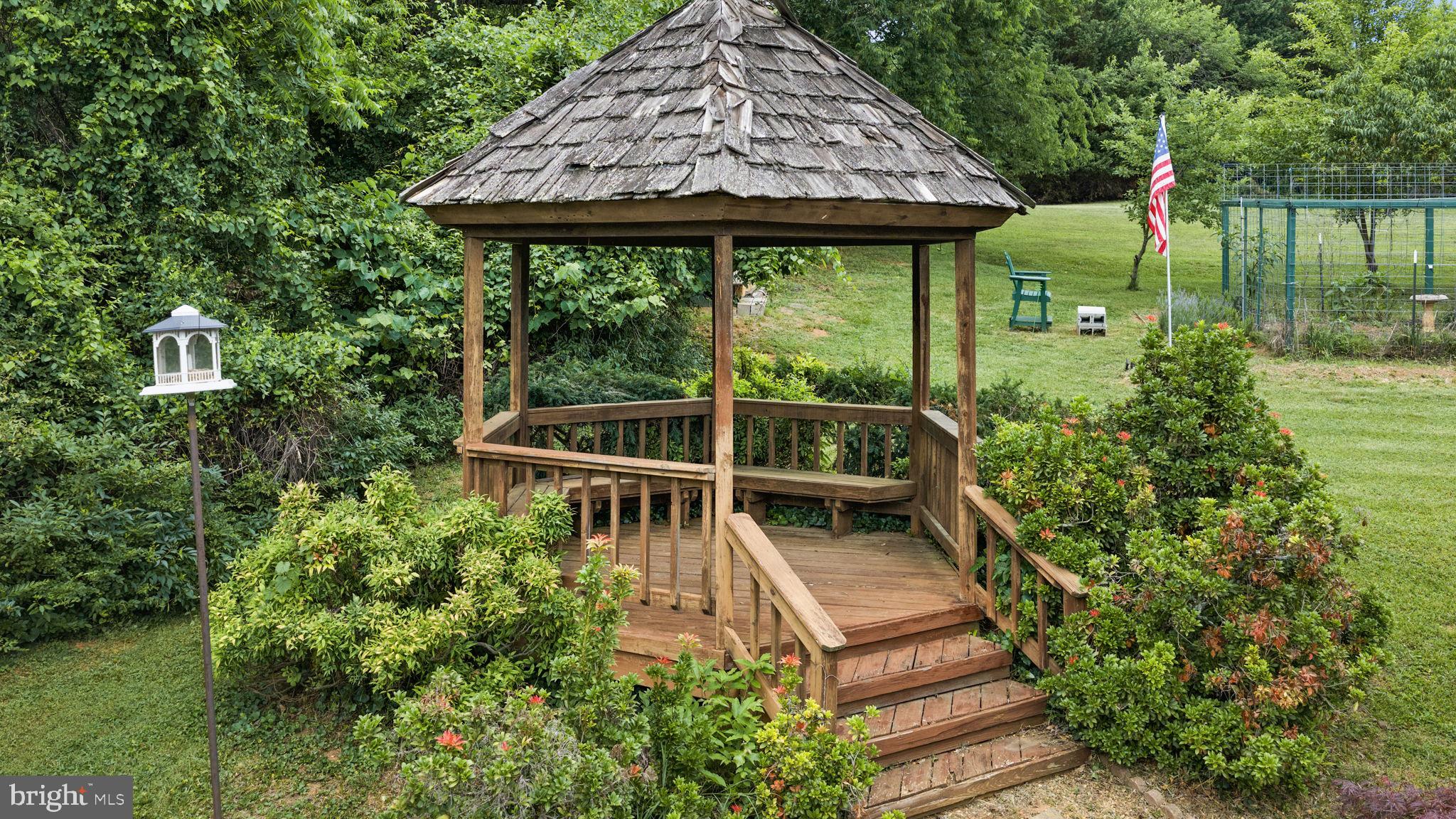 GREENFIELDS - Residential