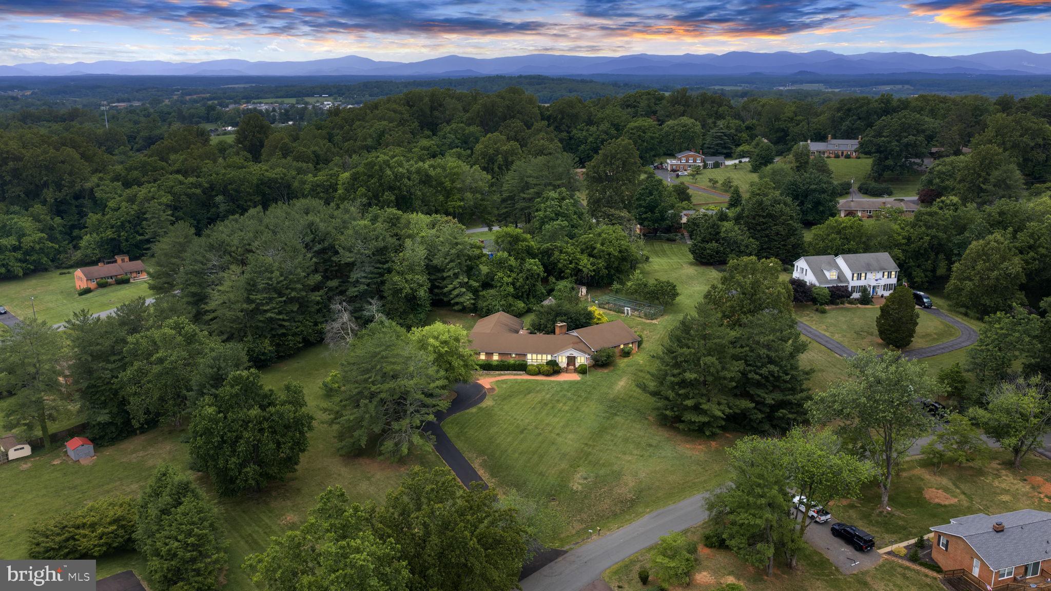 GREENFIELDS - Residential