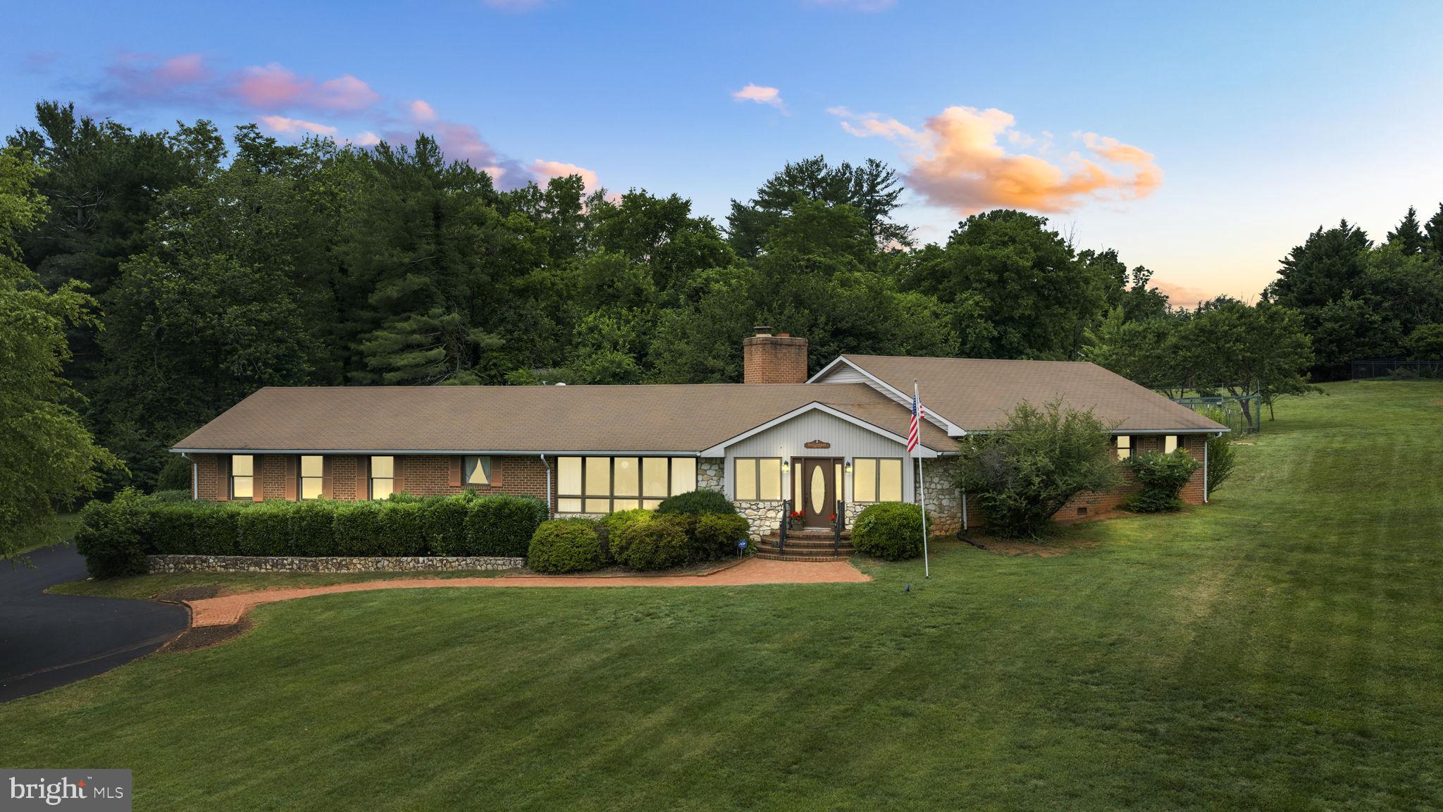 GREENFIELDS - Residential