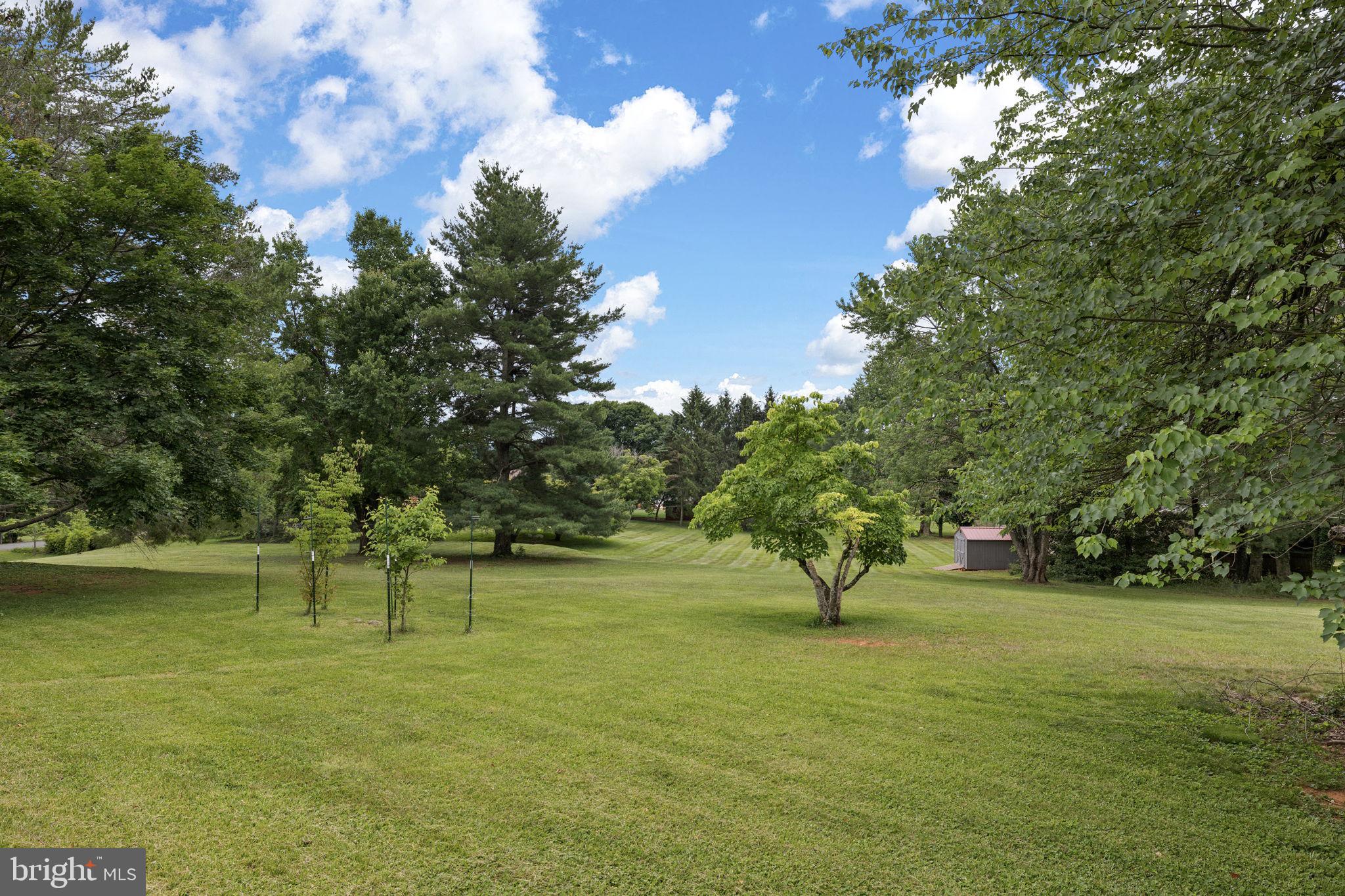 GREENFIELDS - Residential