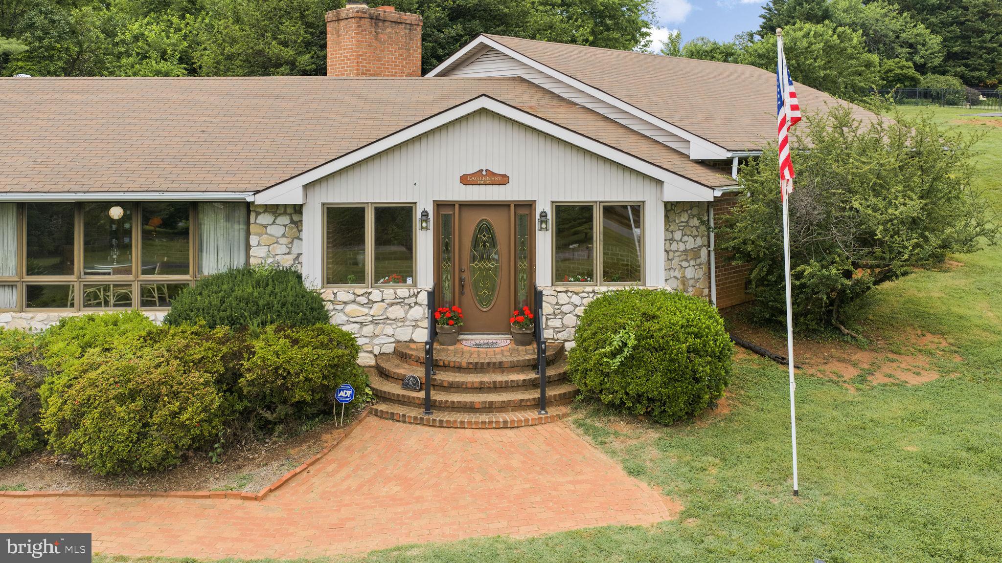 GREENFIELDS - Residential