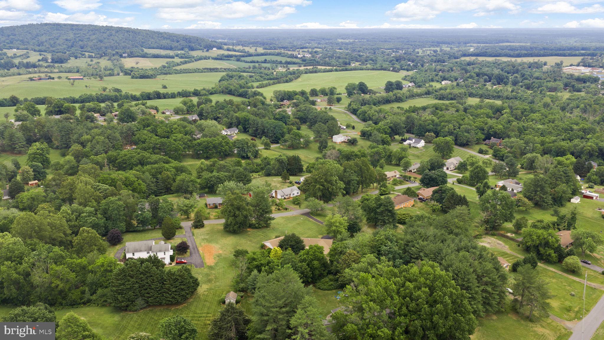 GREENFIELDS - Residential