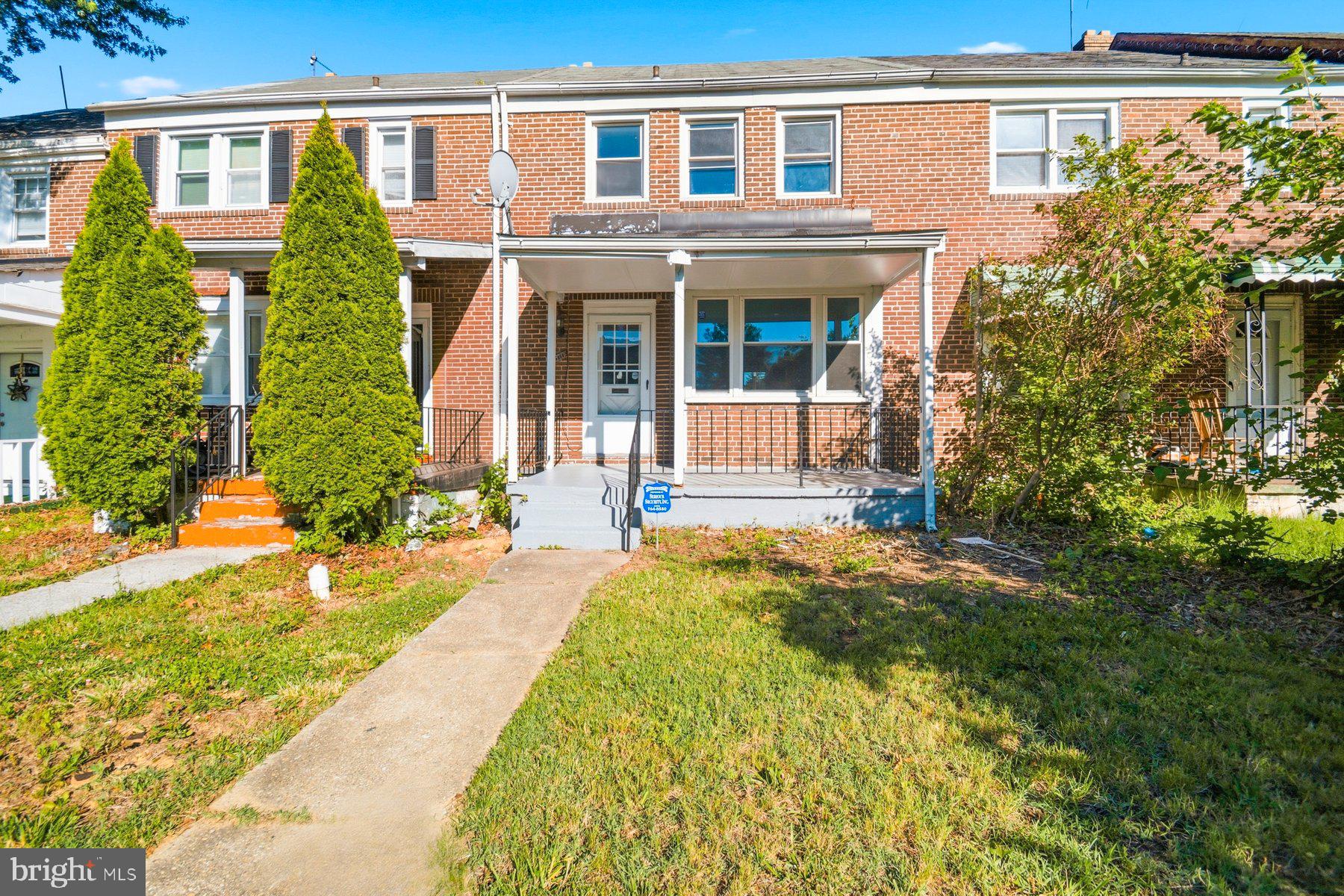 Welcome to this beautifully maintained 3-bedroom, 2 full bath home that's ready for its next owner! Pride of ownership is evident throughout, offering a comfortable and inviting layout perfect for everyday living. The property also features a detached garage, providing the flexibility for secure parking, additional storage, or a workshop space. Conveniently located in a desirable area close to shopping, dining, schools, and major commuter routes, this home offers the perfect blend of charm and functionality. Just pack your bags and move right in—this is one you won't want to miss!