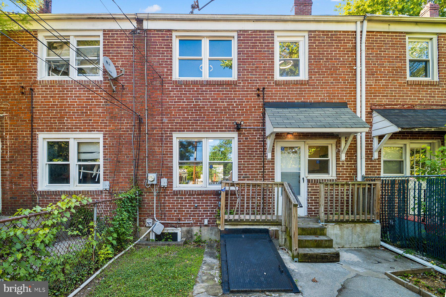 CAMERON VILLAGE - Residential