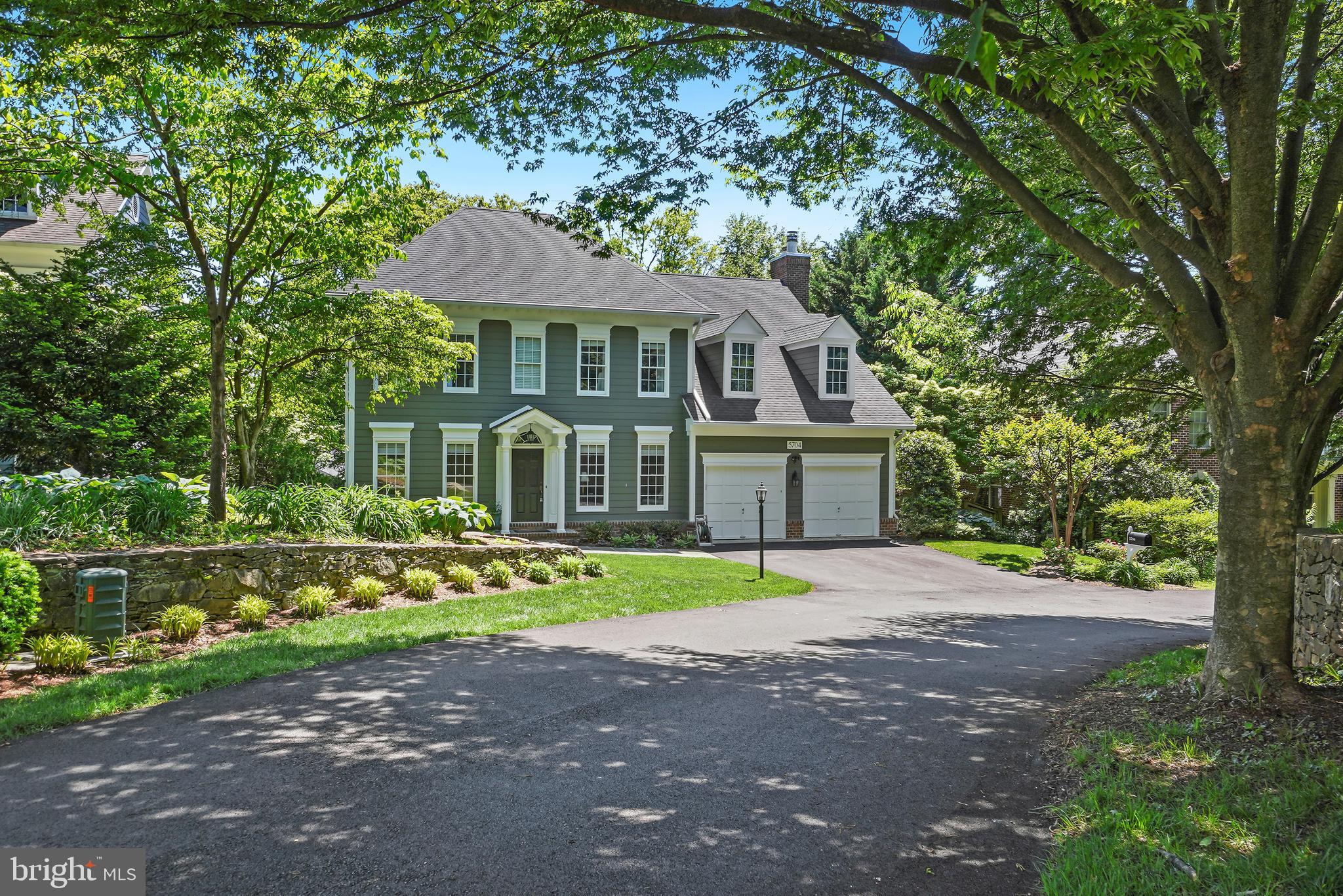 AYRLAWN - Residential