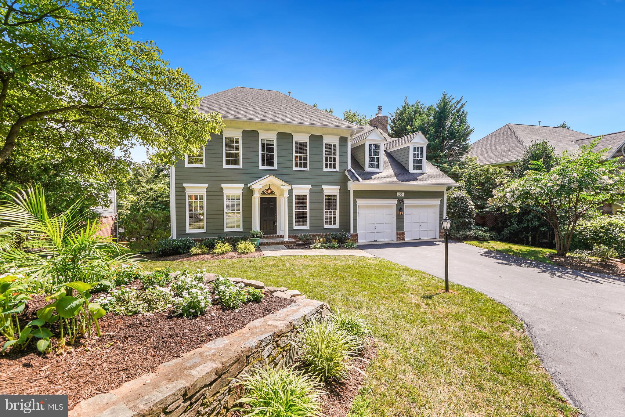 AYRLAWN - Residential