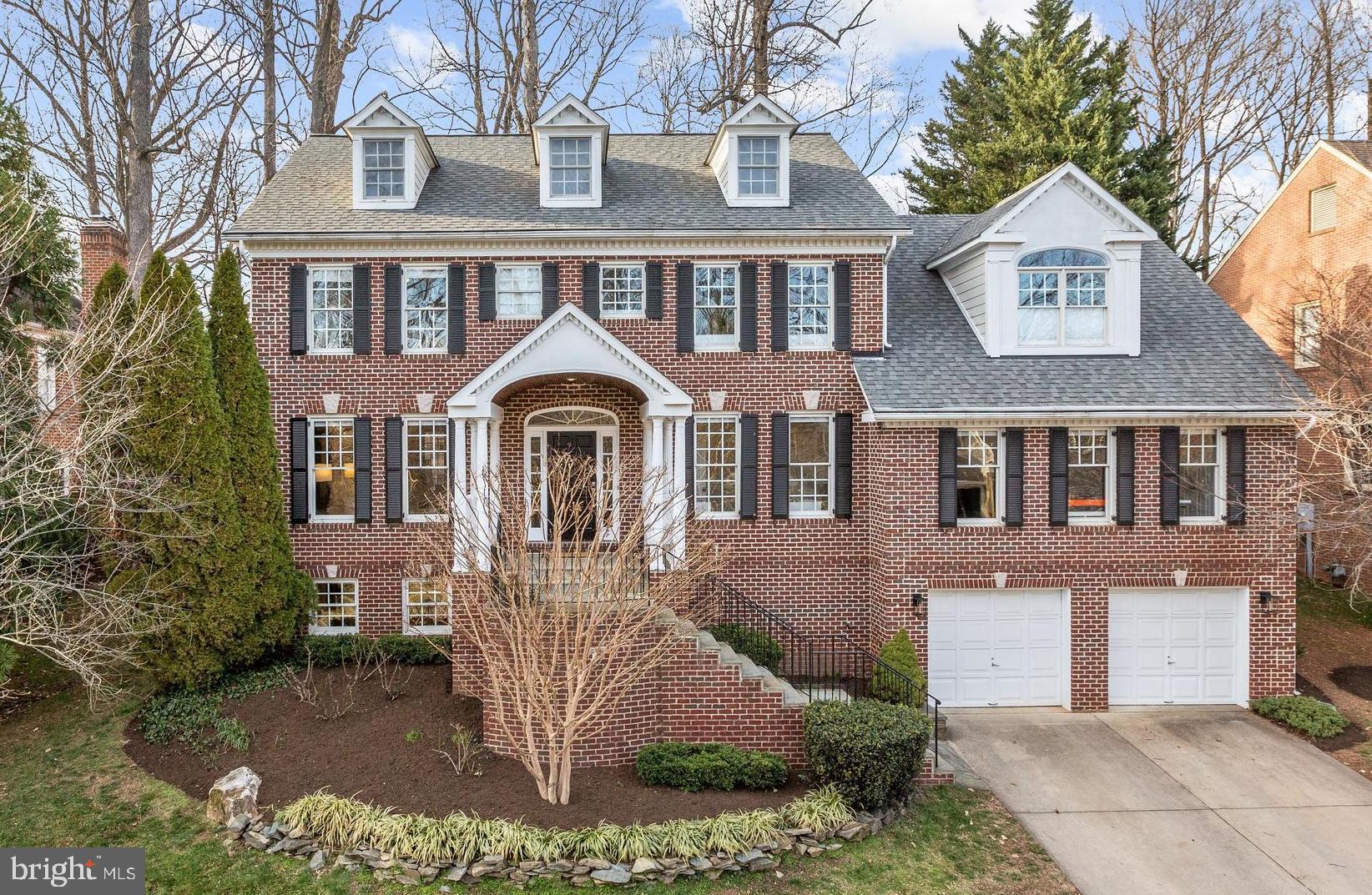 FAIRWAY HILLS - Residential
