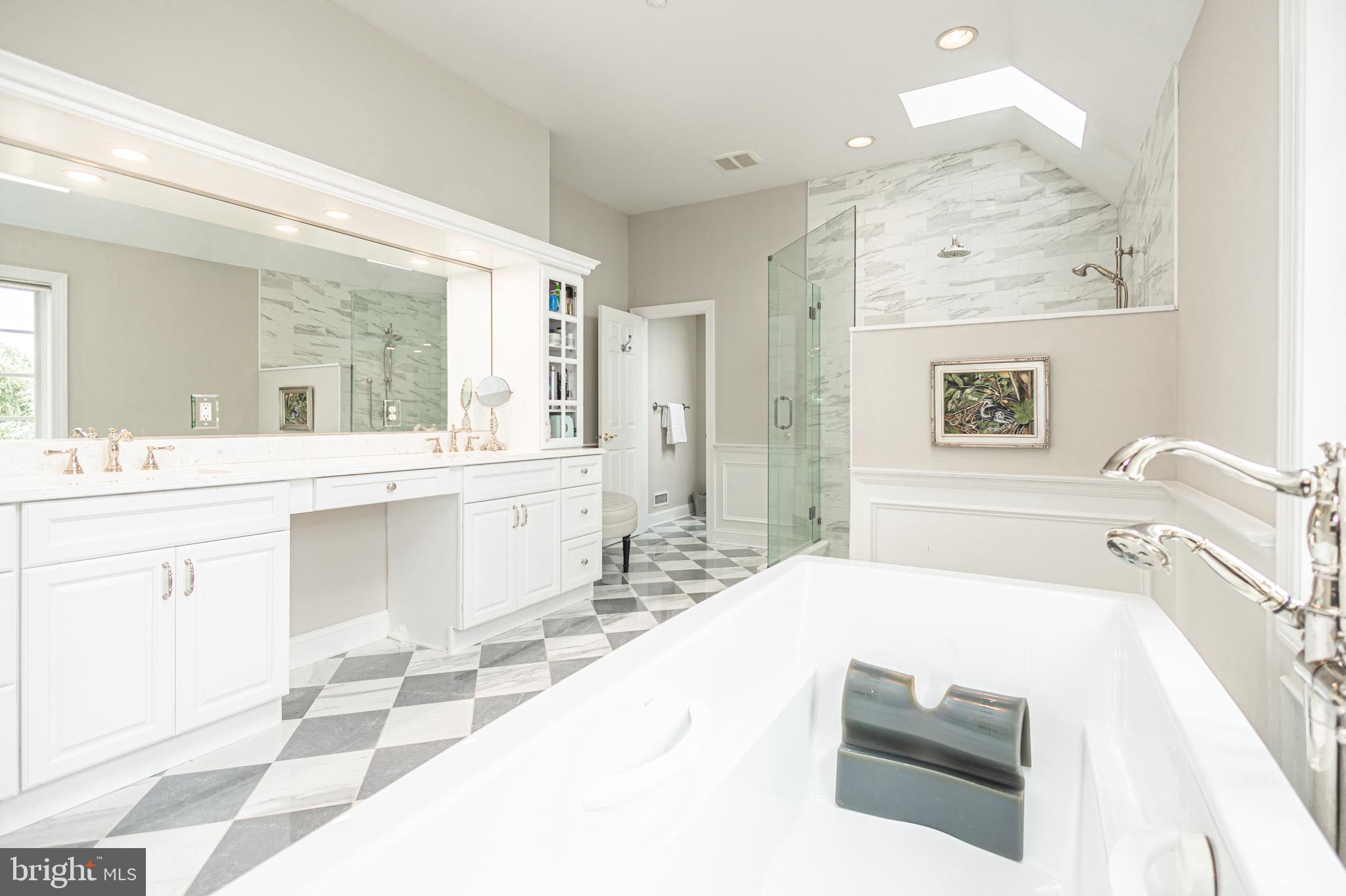 INDIAN SPRINGS - Residential