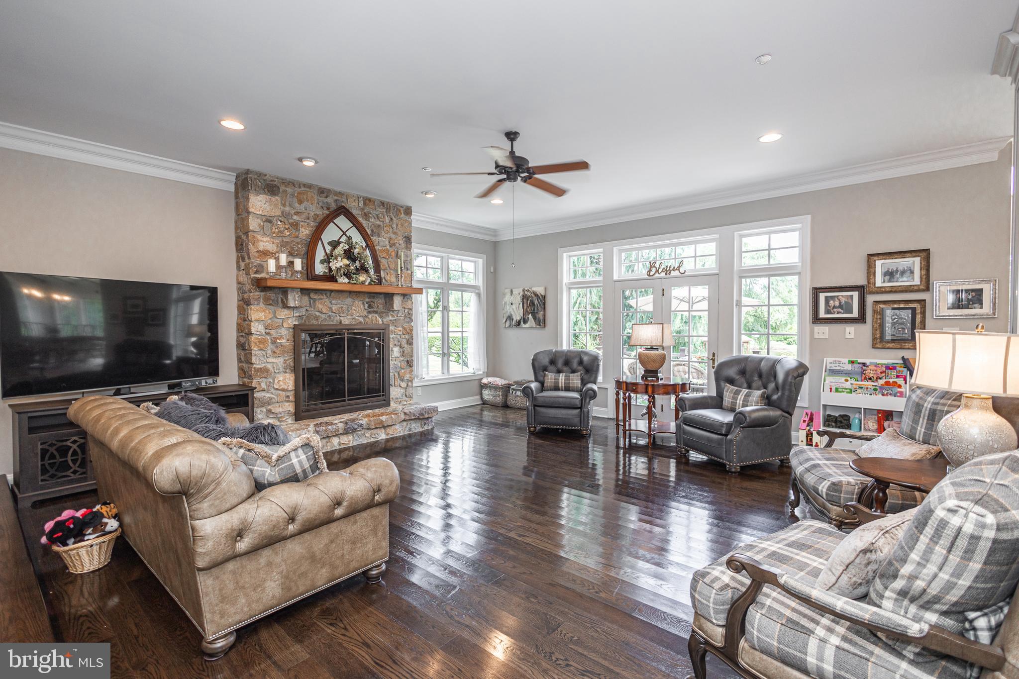 INDIAN SPRINGS - Residential