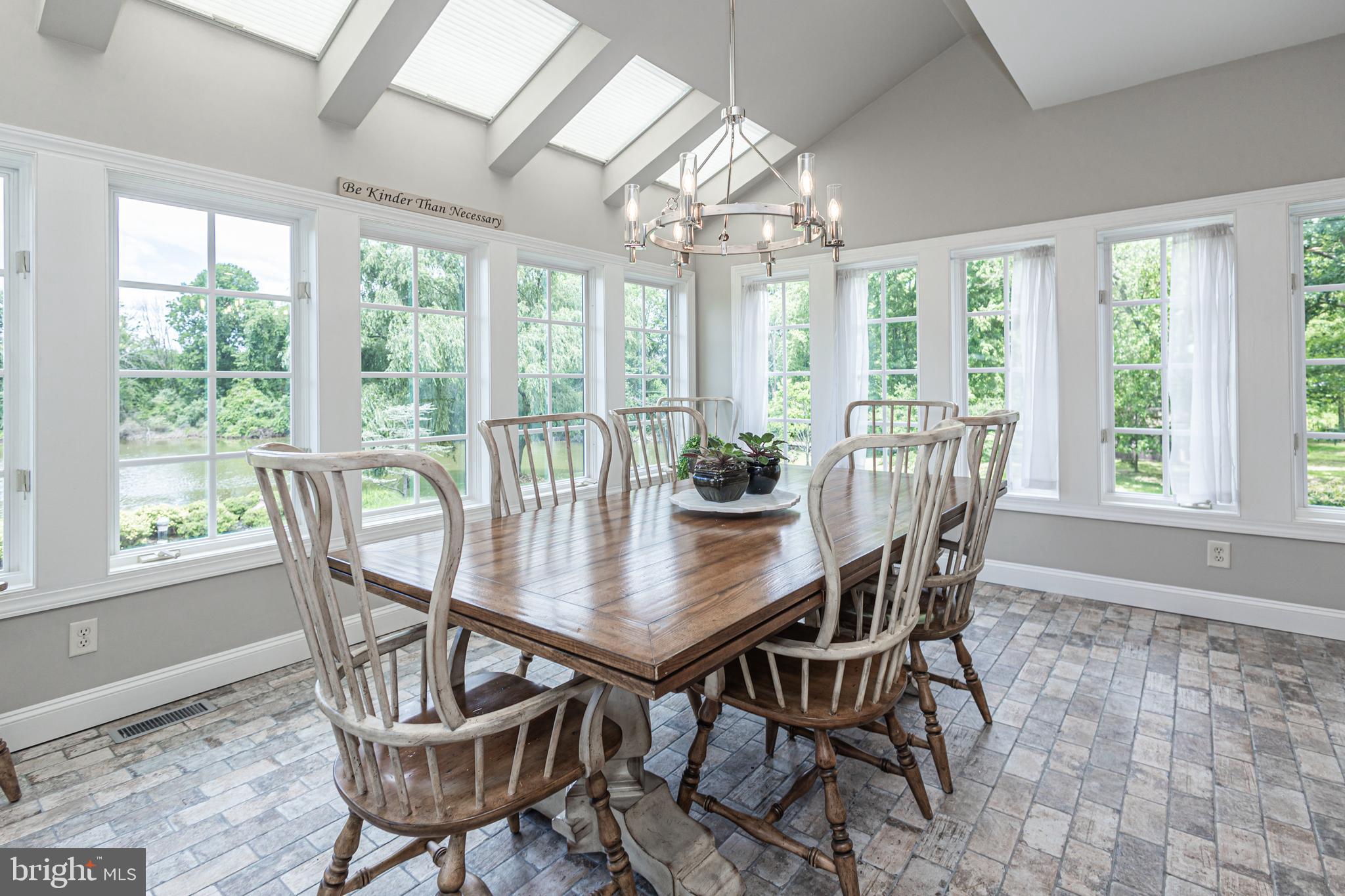 INDIAN SPRINGS - Residential