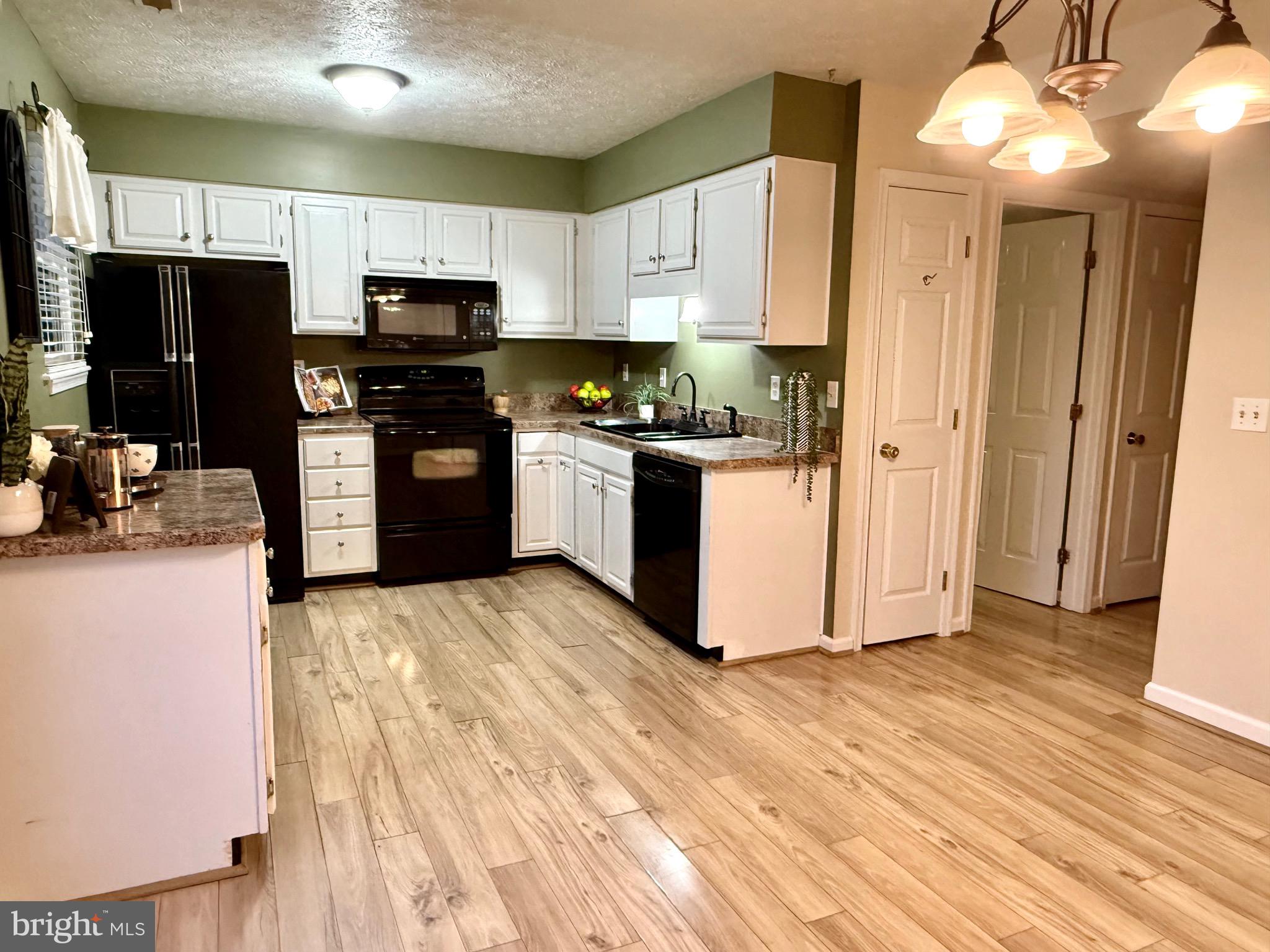 MUSSELMAN SQUARE - Residential