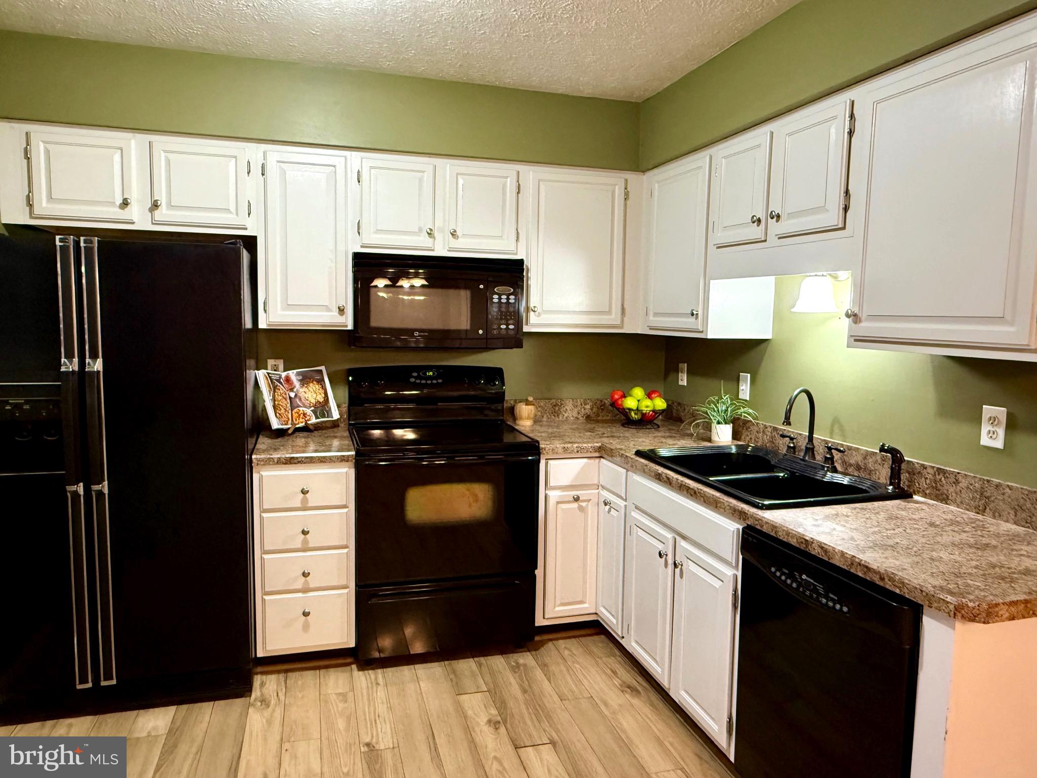MUSSELMAN SQUARE - Residential