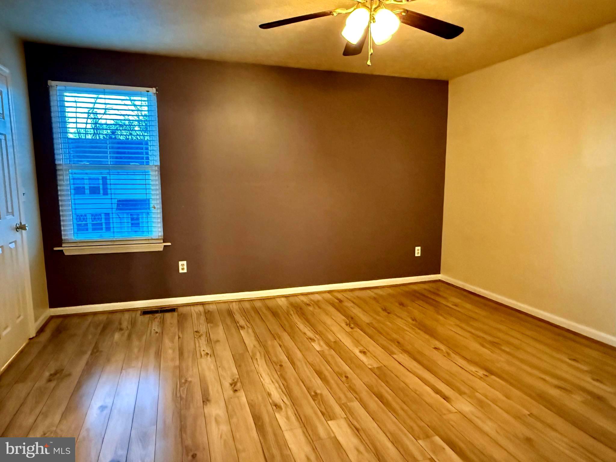 MUSSELMAN SQUARE - Residential