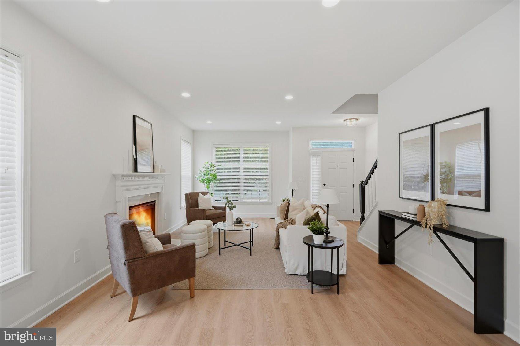 DEARBOUGHT - Residential