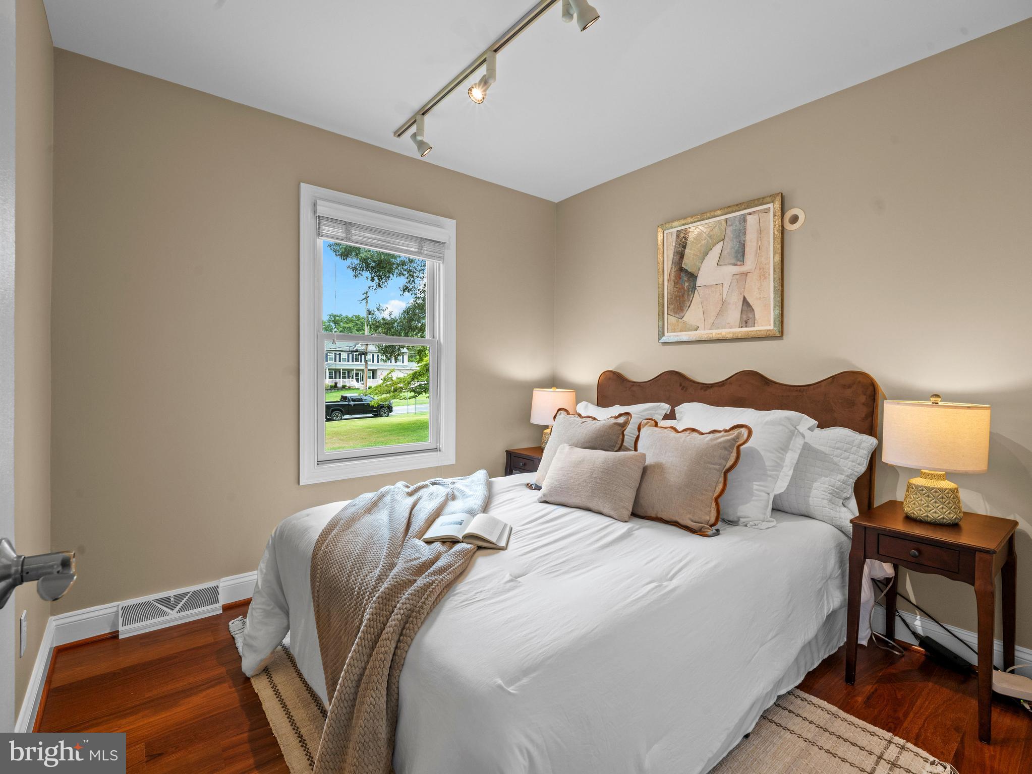 BELHAVEN BEACH - Residential