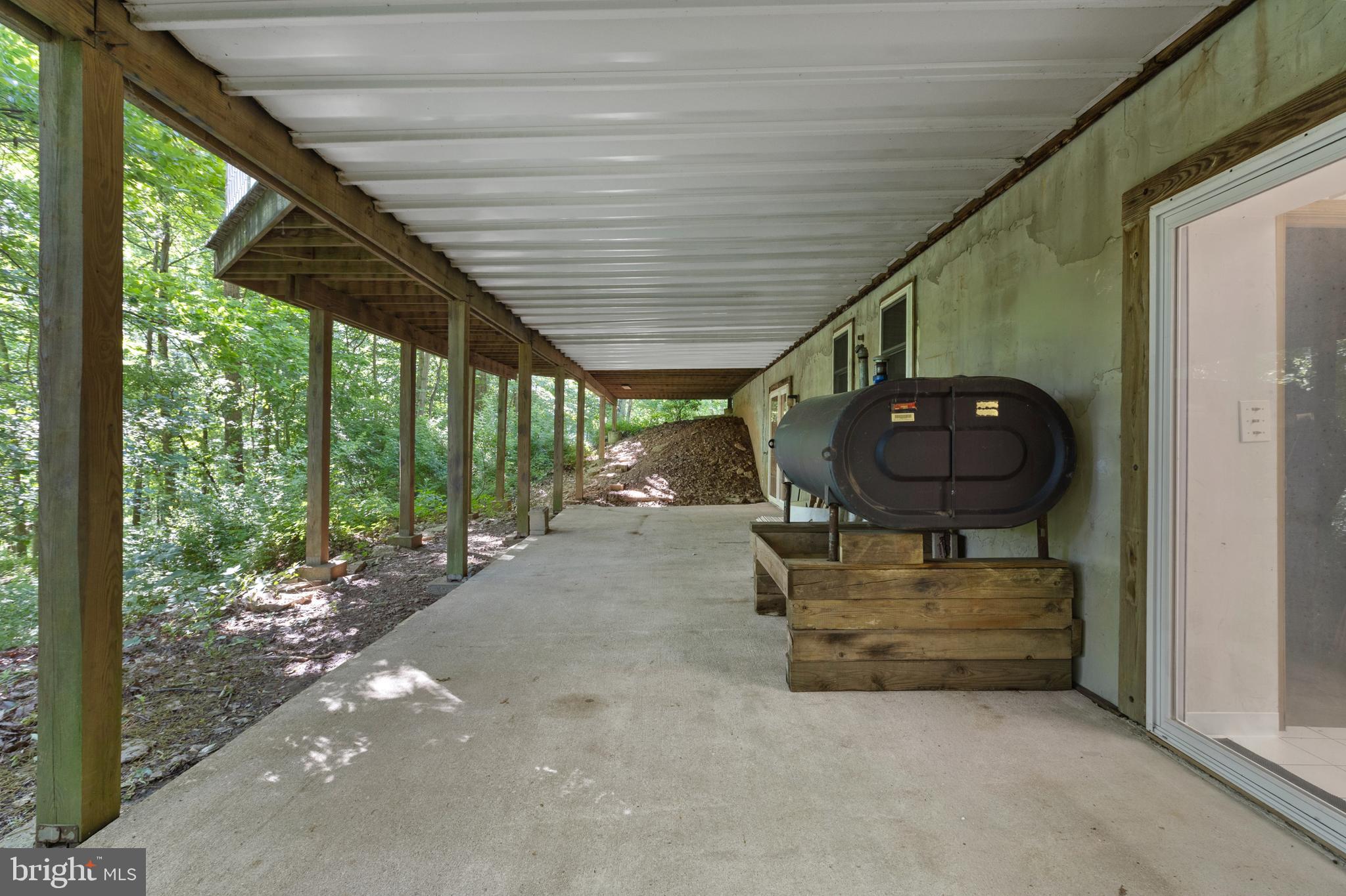 BROOK VALLEY FARMS - Residential