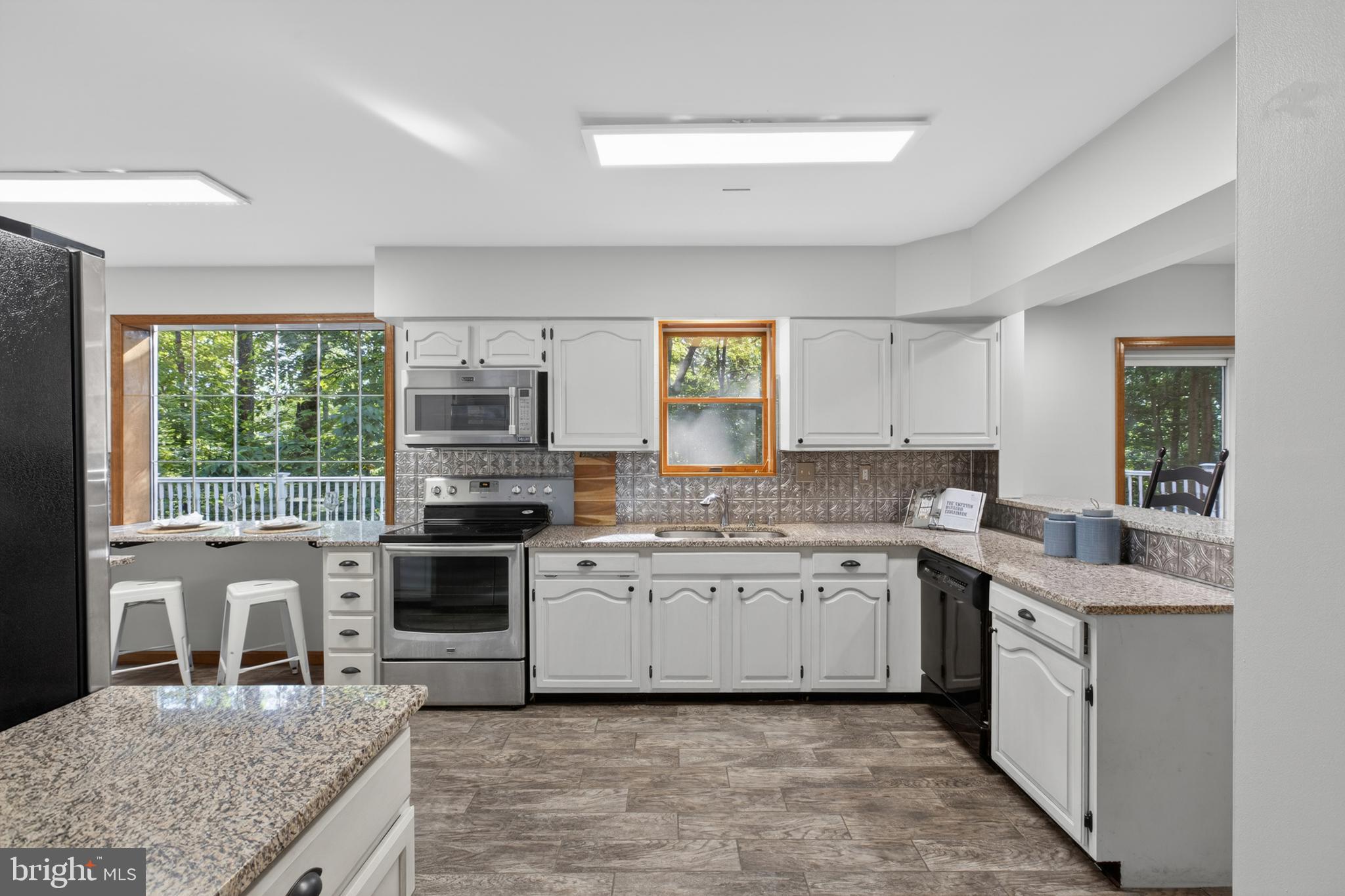 BROOK VALLEY FARMS - Residential
