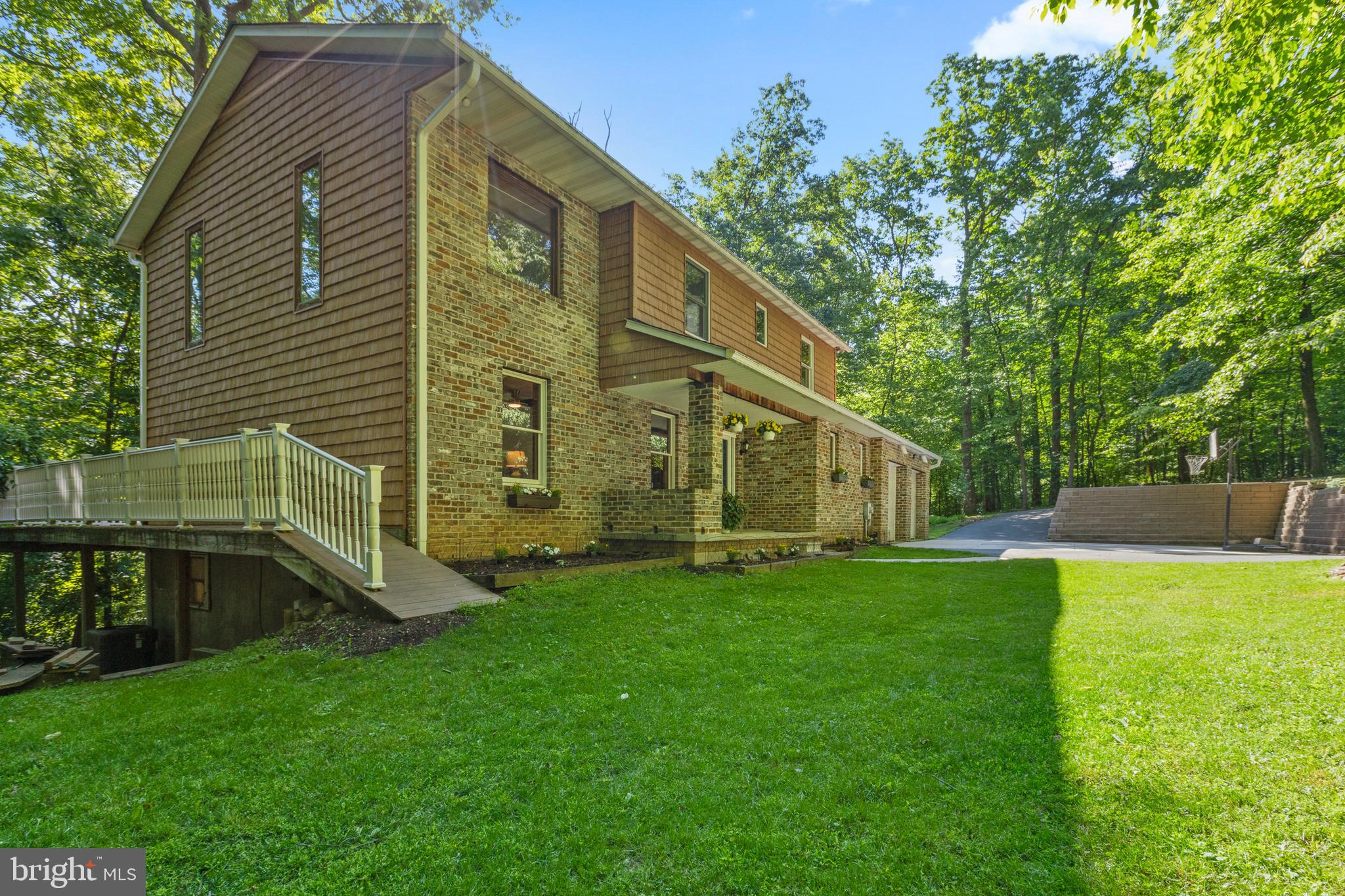 BROOK VALLEY FARMS - Residential