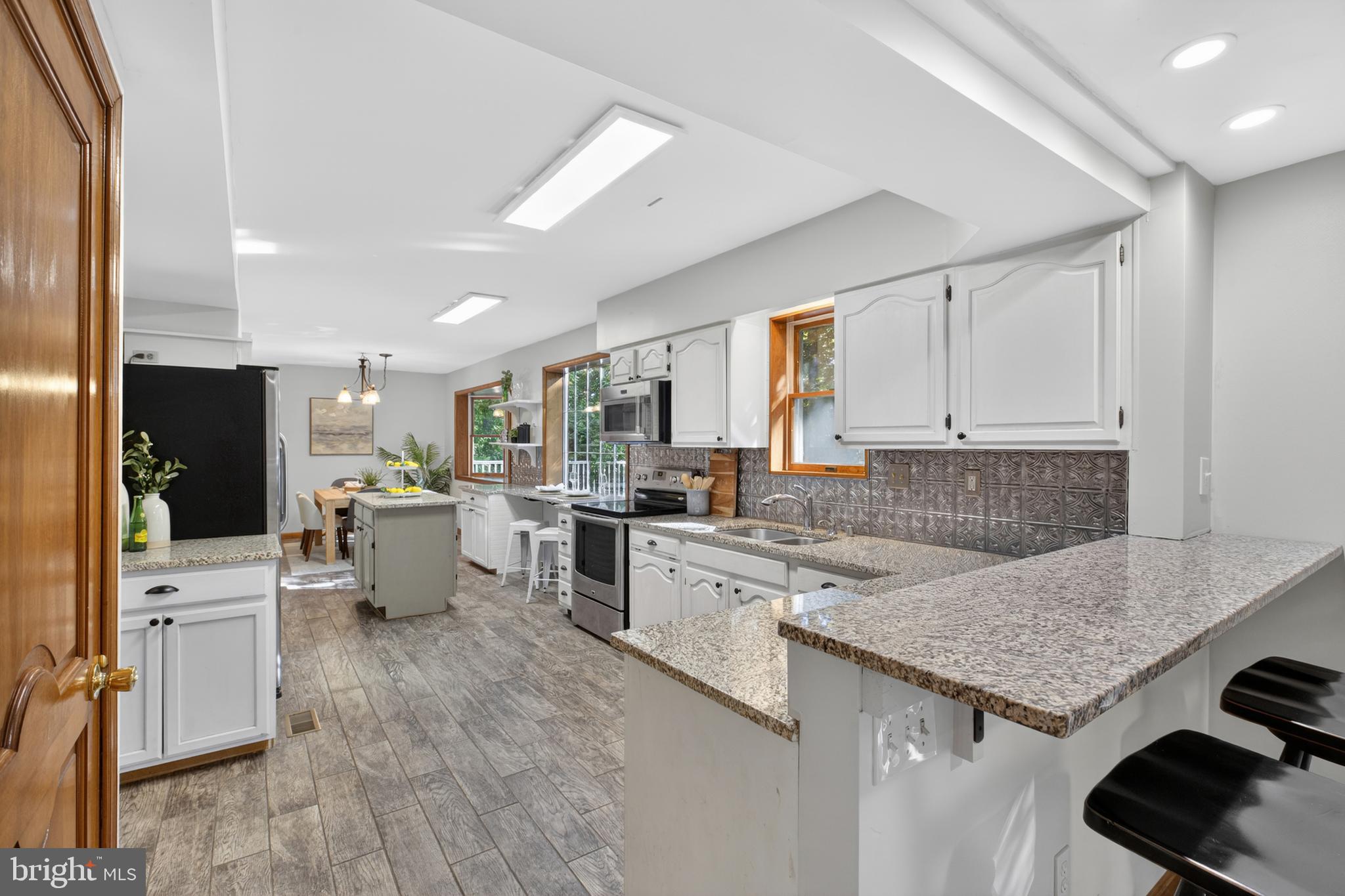 BROOK VALLEY FARMS - Residential