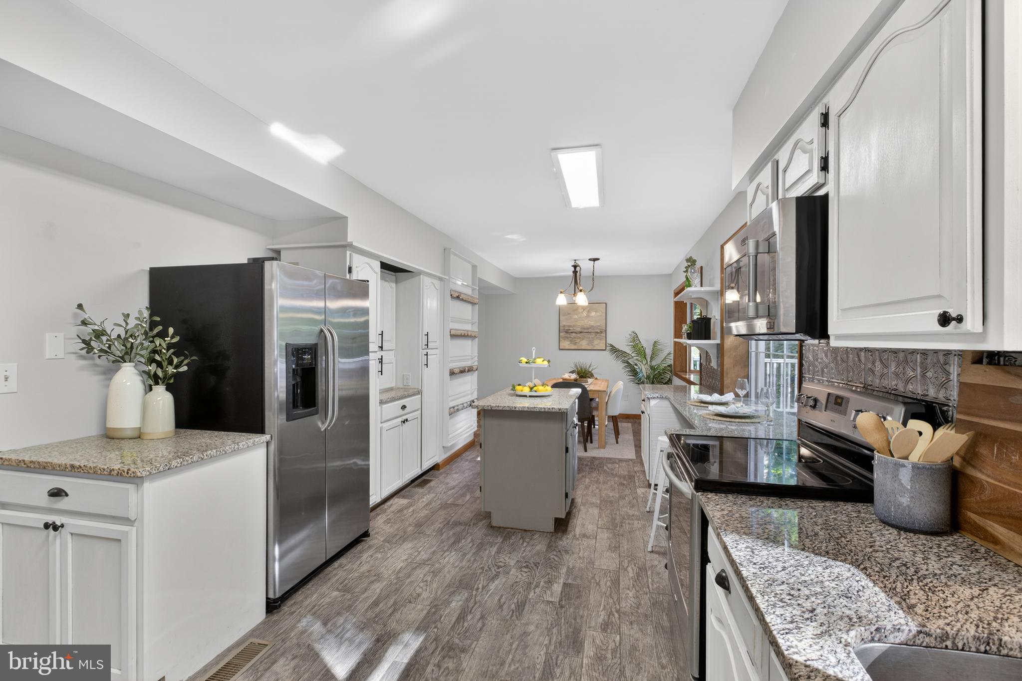 BROOK VALLEY FARMS - Residential