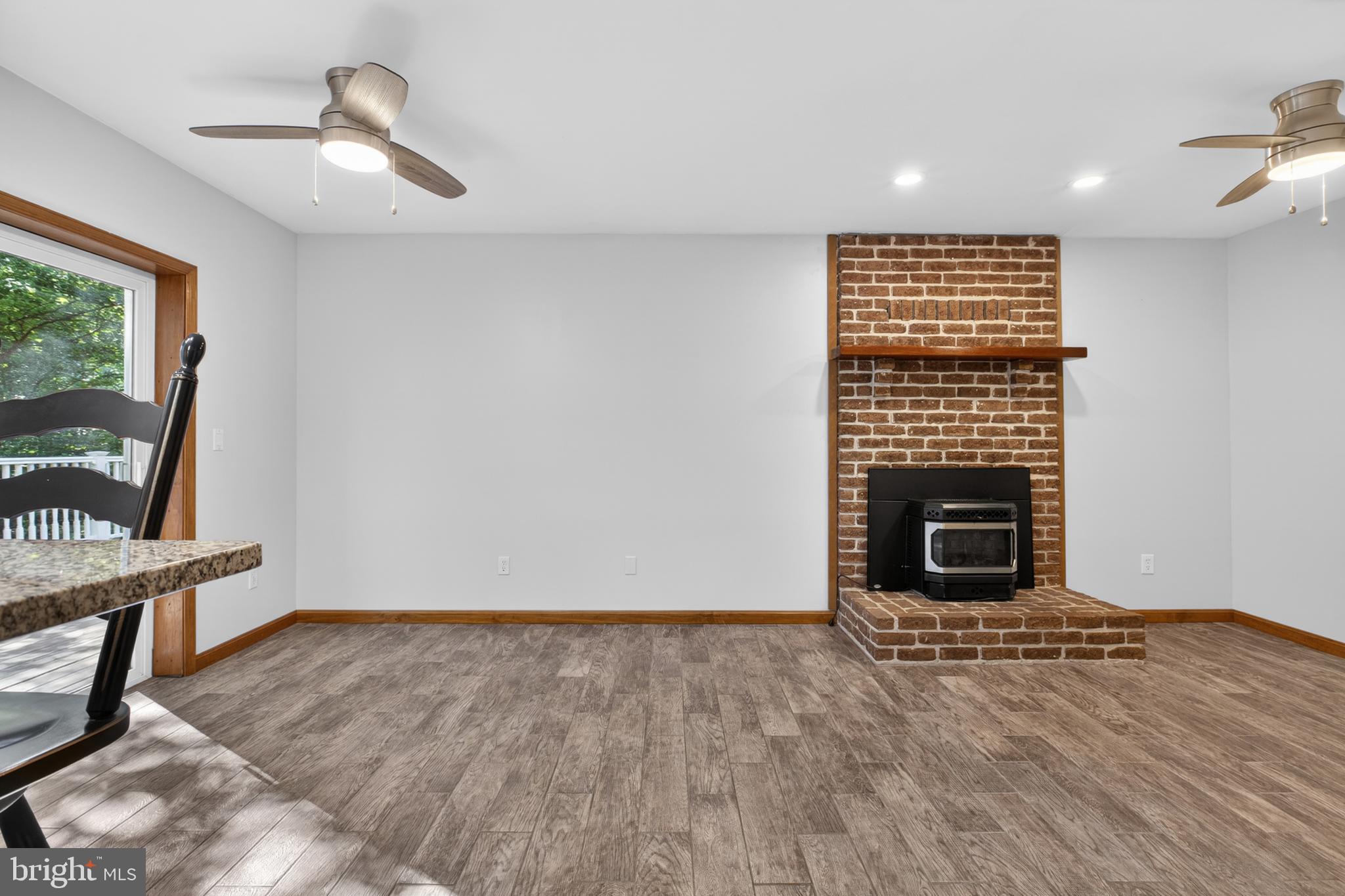 BROOK VALLEY FARMS - Residential