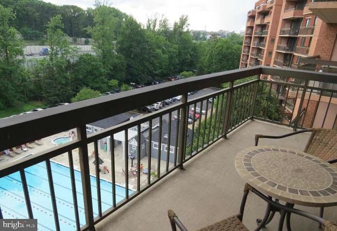 RENAISSANCE AT TYSONS - Residential Lease