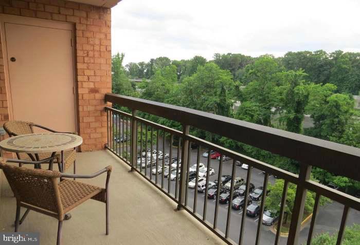 RENAISSANCE AT TYSONS - Residential Lease